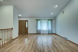 8103 W Folsom St, Eau Claire, WI 54703 - Photo 3