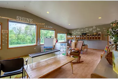 3900 Cedar Court, Green Bay, WI 54313 - Photo 3
