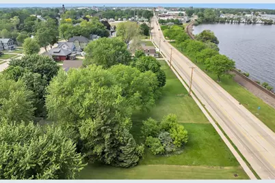 S Main Street, Oshkosh, WI 54902 - Photo 9