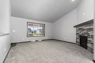 Marlo Ave, Neenah, WI 54956 - Photo 9