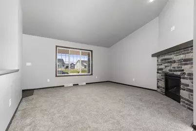 8313 Marlo Avenue, Neenah, WI 54956 - Photo 9