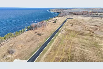 Debroux Court, Sturgeon Bay, WI 54235 - Photo 9