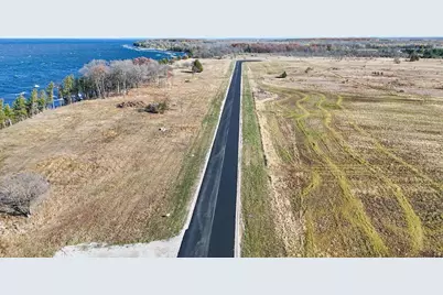 Debroux Court, Sturgeon Bay, WI 54235 - Photo 9