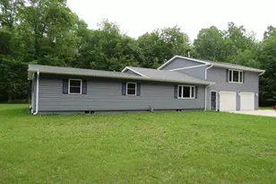 N1476 River Dr, Menominee, MI 49858 - Photo 5