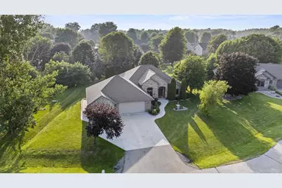 N8387 Royce Court, Menasha, WI 54952 - Photo 5