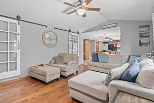 1364 Whippletree Ln, Neenah, WI 54956 - Photo 7