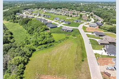 2940 Creekwood Drive, Green Bay, WI 54313 - Photo 13