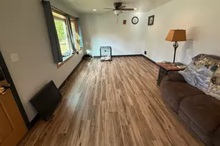 118 Robert St, Clintonville, WI 54929 - Photo 3