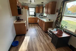 118 Robert St, Clintonville, WI 54929 - Photo 7