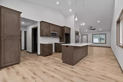 505 Founders Way, Little Chute, WI 54140 - Photo 3