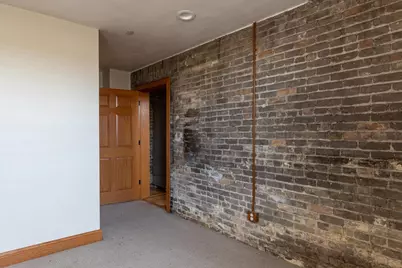 105 Washington Avenue #004, Oshkosh, WI 54901 - Photo 9