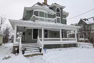 1133 Algoma Blvd, Oshkosh, WI 54901 - Photo 1