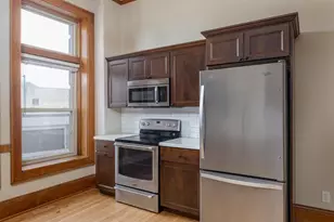 105 Washington Ave, Oshkosh, WI 54901 - Photo 9