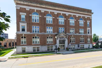 105 Washington Avenue #002, Oshkosh, WI 54901 - Photo 1