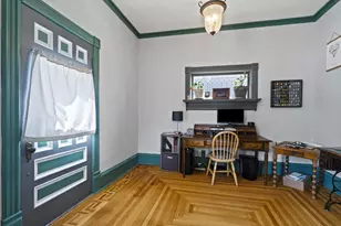 338 State St, Marinette, WI 54143 - Photo 5