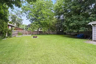 338 State St, Marinette, WI 54143 - Photo 21