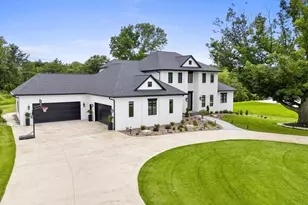 4141 Blackberry Ridge Dr, Hobart, WI 54155 - Photo 3