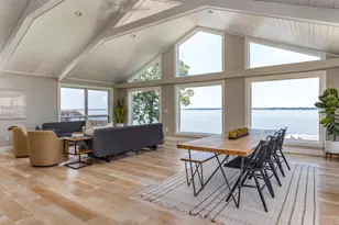 3896 Highland Shore Ln, Oshkosh, WI 54904 - Photo 7