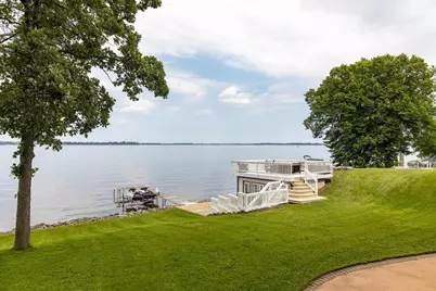 3896 Highland Shore Lane, Oshkosh, WI 54904 - Photo 3