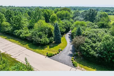 1749 Hawthorne Heights Drive, De Pere, WI 54115 - Photo 11