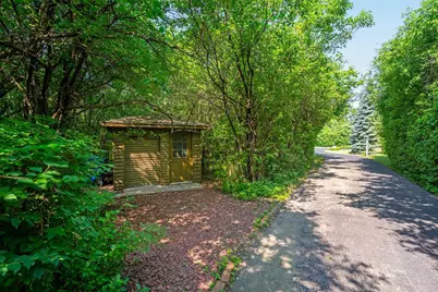 1749 Hawthorne Heights Drive, De Pere, WI 54115 - Photo 17