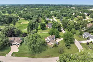 3072 Ridgeway Dr, Neenah, WI 54956 - Photo 41