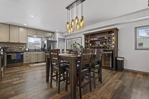 1749 S Oneida St, Green Bay, WI 54304 - Photo 11