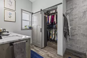 1749 S Oneida St, Green Bay, WI 54304 - Photo 23