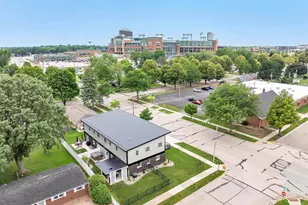 1751 S Oneida St, Green Bay, WI 54304 - Photo 3