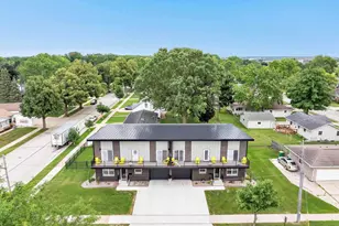 1751 S Oneida St, Green Bay, WI 54304 - Photo 37