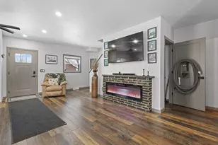 1751 S Oneida St, Green Bay, WI 54304 - Photo 5