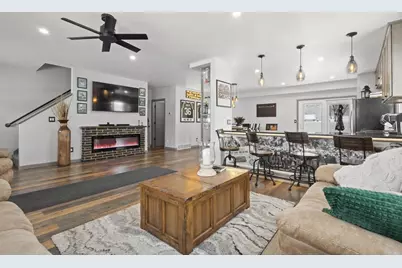 1751 S Oneida Street, Green Bay, WI 54304 - Photo 7