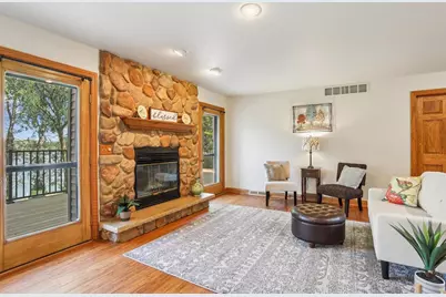 789 S Neumeyer Lane, Brillion, WI 54110 - Photo 9