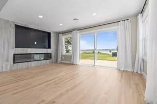 1693 W Butte Des Morts Beach Rd, Neenah, WI 54956 - Photo 13