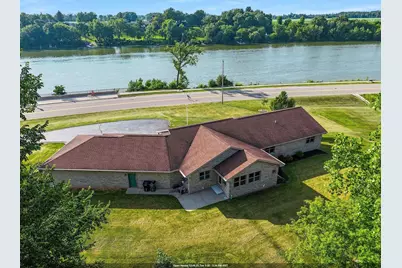 75 Washington Street, Wrightstown, WI 54180 - Photo 1