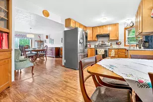 1328 W 9th Ave, Oshkosh, WI 54902 - Photo 9