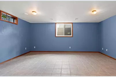 W2227 Redwood Drive, Pulaski, WI 54162 - Photo 31