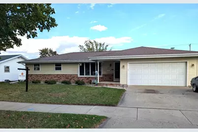 2716 S Greenview Street, Appleton, WI 54915 - Photo 1