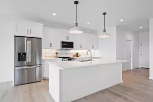 4001 Antwerp Ave, Howard, WI 54313 - Photo 13