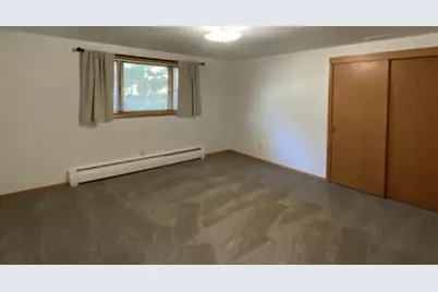 2360 Hillside Lane, Green Bay, WI 54302 - Photo 13