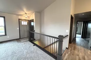 W6515 Breezy Way, Appleton, WI 54915 - Photo 3