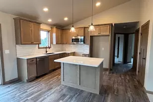 N9222 Dylan Dr, Appleton, WI 54915 - Photo 3