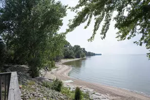 4061 Nicolet Rd, Green Bay, WI 54311 - Photo 9