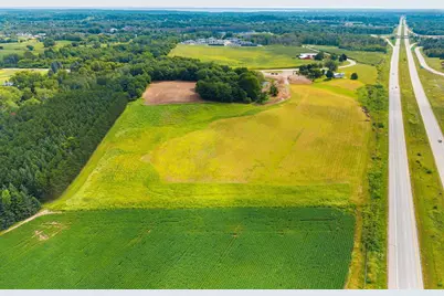 4021 Woodland Road, Green Bay, WI 54313 - Photo 3