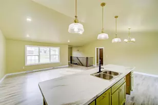 1931 Southland Ln, New London, WI 54961 - Photo 5