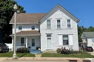 1302 22nd St, Two Rivers, WI 54241 - Photo 1