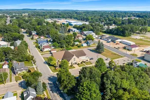 208 E Maurer St, Shawano, WI 54166 - Photo 17