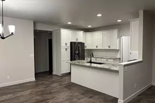 1743 Legacy Ln, Neenah, WI 54956 - Photo 5