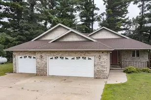 N6838 Steffen Ct, Scandinavia, WI 54977 - Photo 3