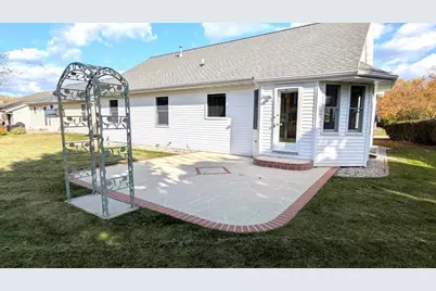 2513 Bishops Lane, Neenah, WI 54956 - Photo 25